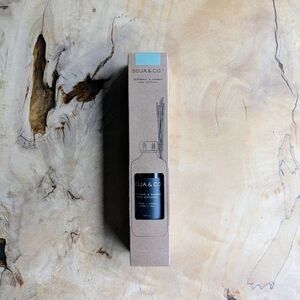 SOJA & CO Reed Diffuser in Kraft Packaging - Amber + Oak